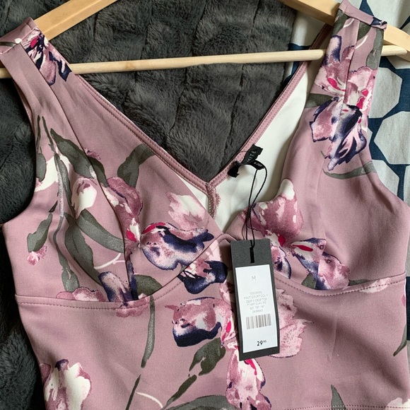 Dynamite floral crop top size medium NWT - Picture 4 of 4